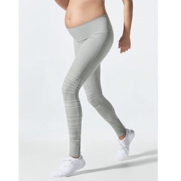 BLANQI Maternity Sport Support Hipster Cuffed Leggings Size Medium Dove Grey - Picture 1 of 9